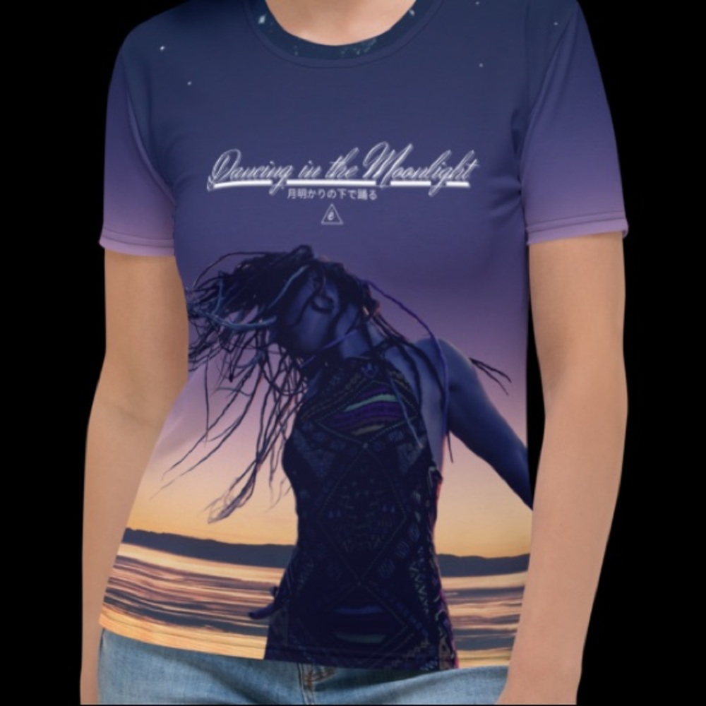 Dancin in the Moonlight women’s tee by érpez